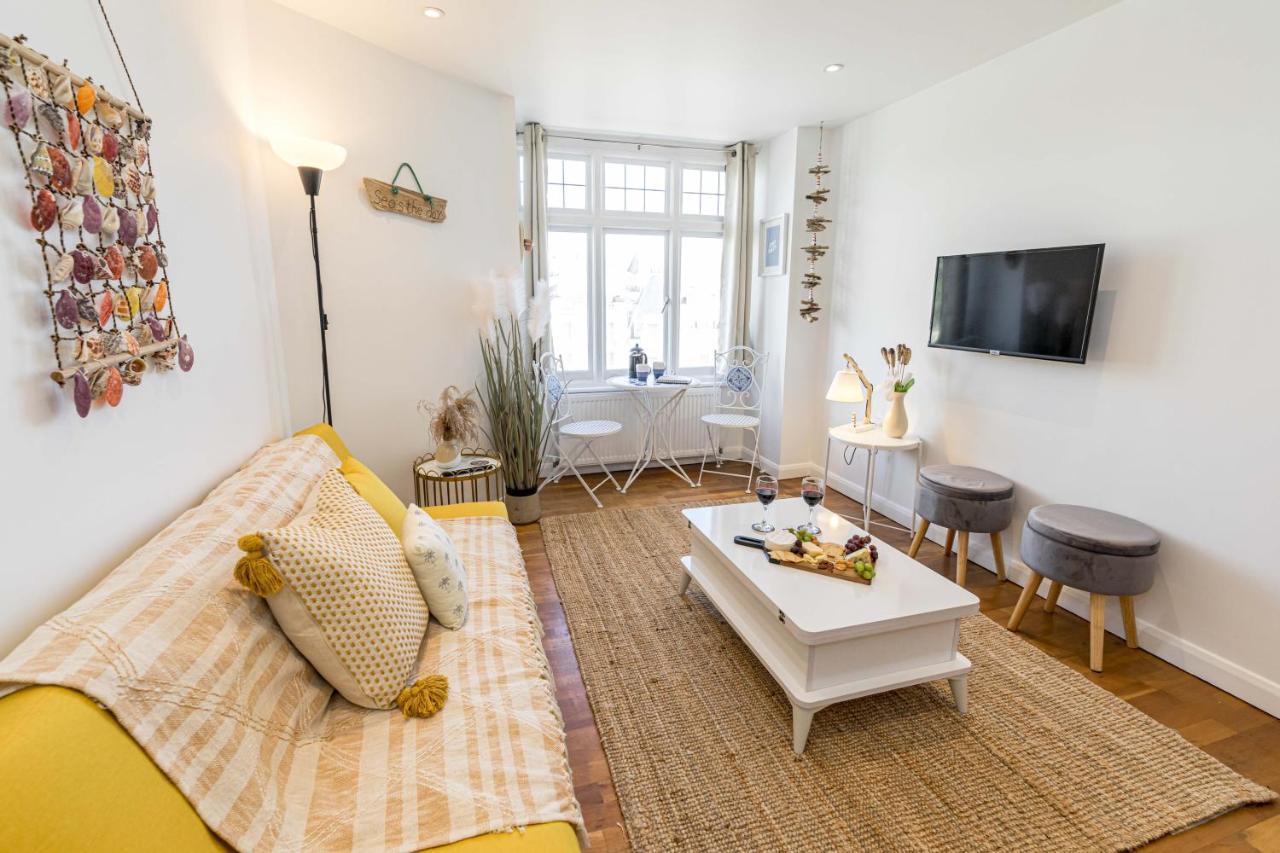 Ocean Breeze - 1 Minute From The Beach - 10 Minute From Bic - Fast Wi-Fi - Smart Tv Bournemouth Exterior foto
