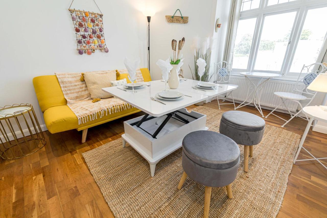 Ocean Breeze - 1 Minute From The Beach - 10 Minute From Bic - Fast Wi-Fi - Smart Tv Bournemouth Exterior foto